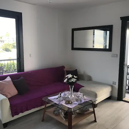 Kalekent Sitesi Apartment